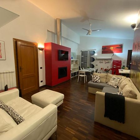 Apartamento Casa Cirella Near Anagnina Metro Roma Exterior foto